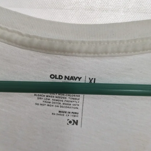 Old Navy Argyle Detail Tee XL - Picture 3 of 3
